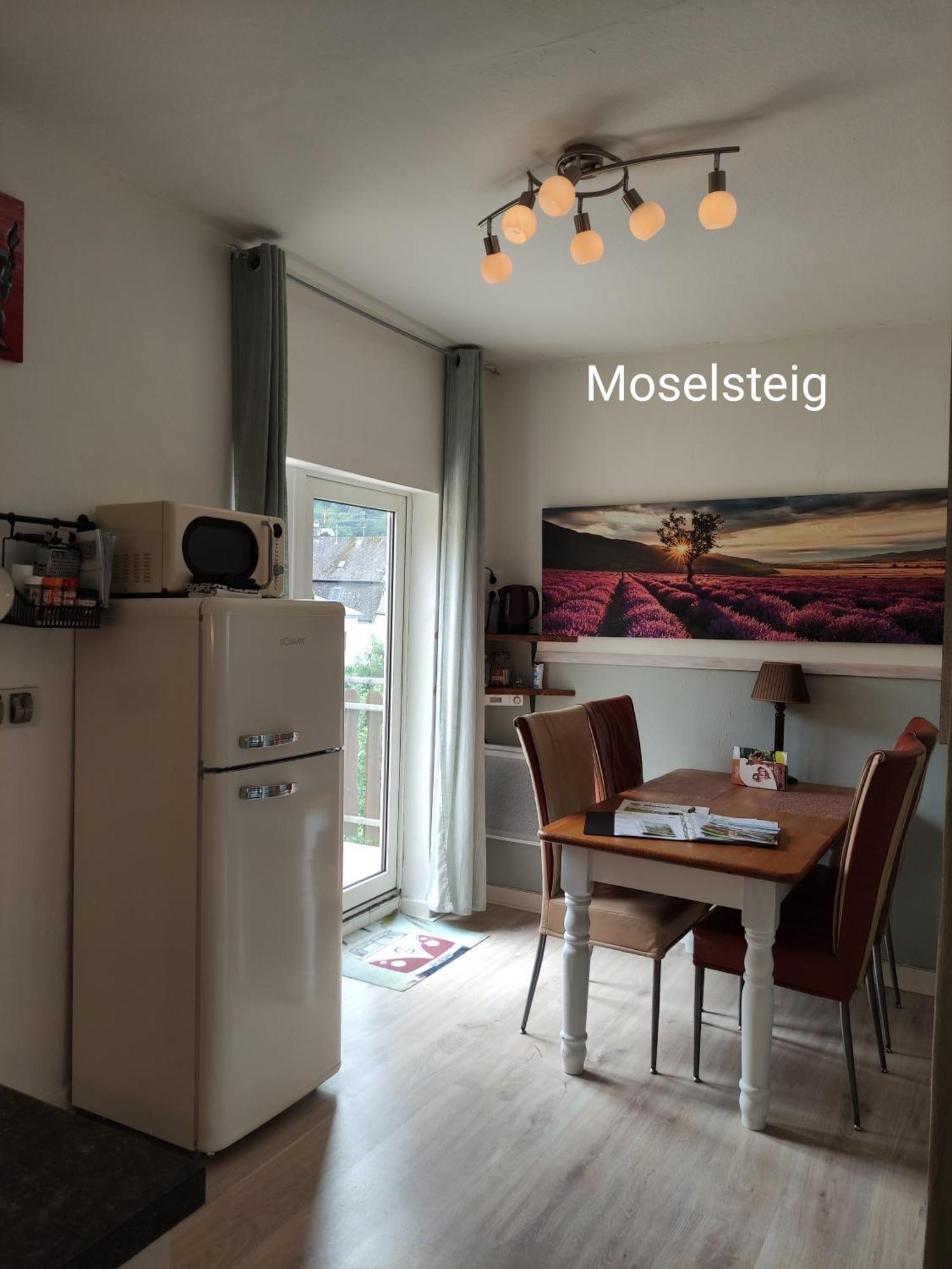 Ferienhaus Moselglueck Enkirch Phòng bức ảnh